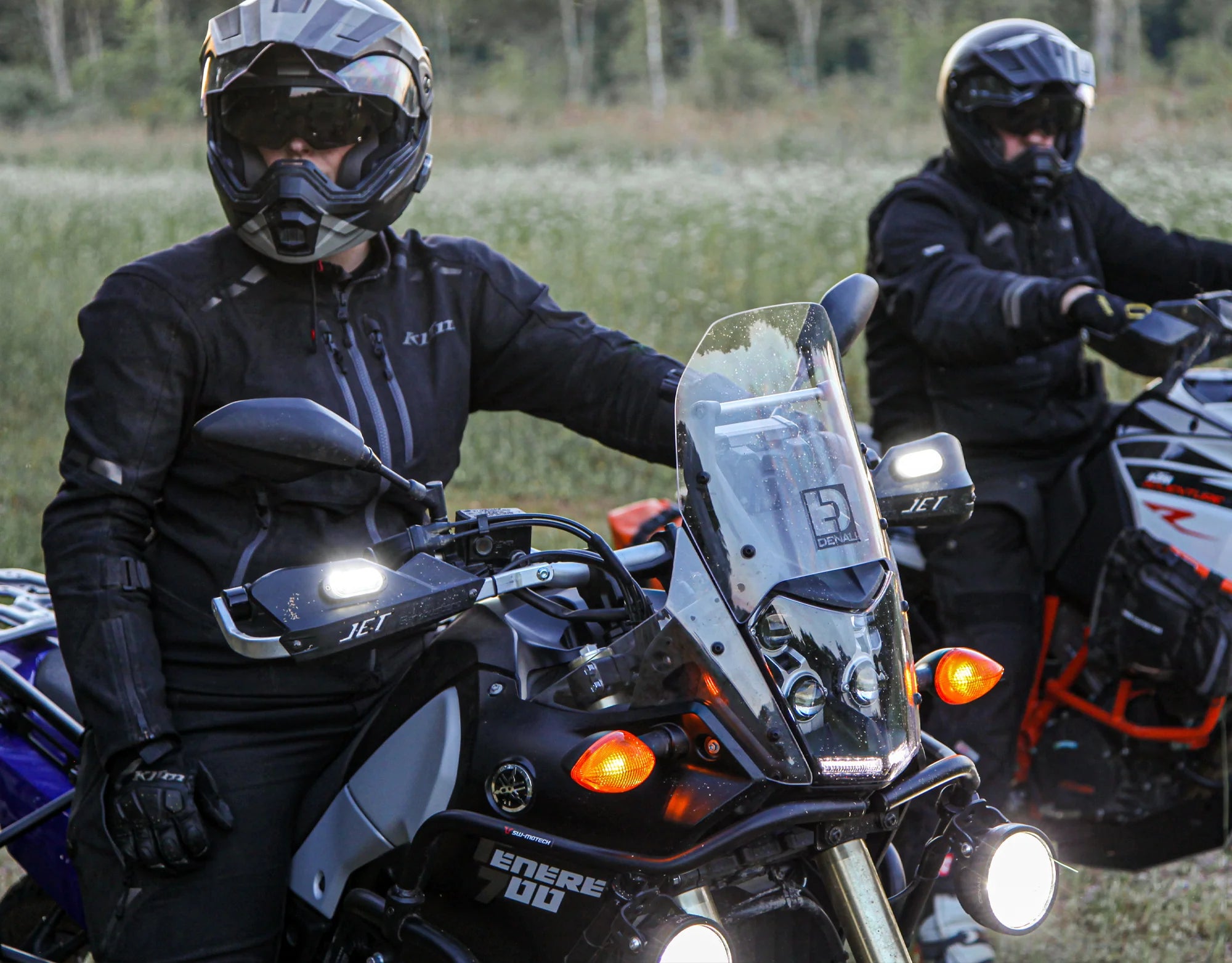 Denali T3 Modular Switchback Signal Pods - Front [DNL.T3.10200]