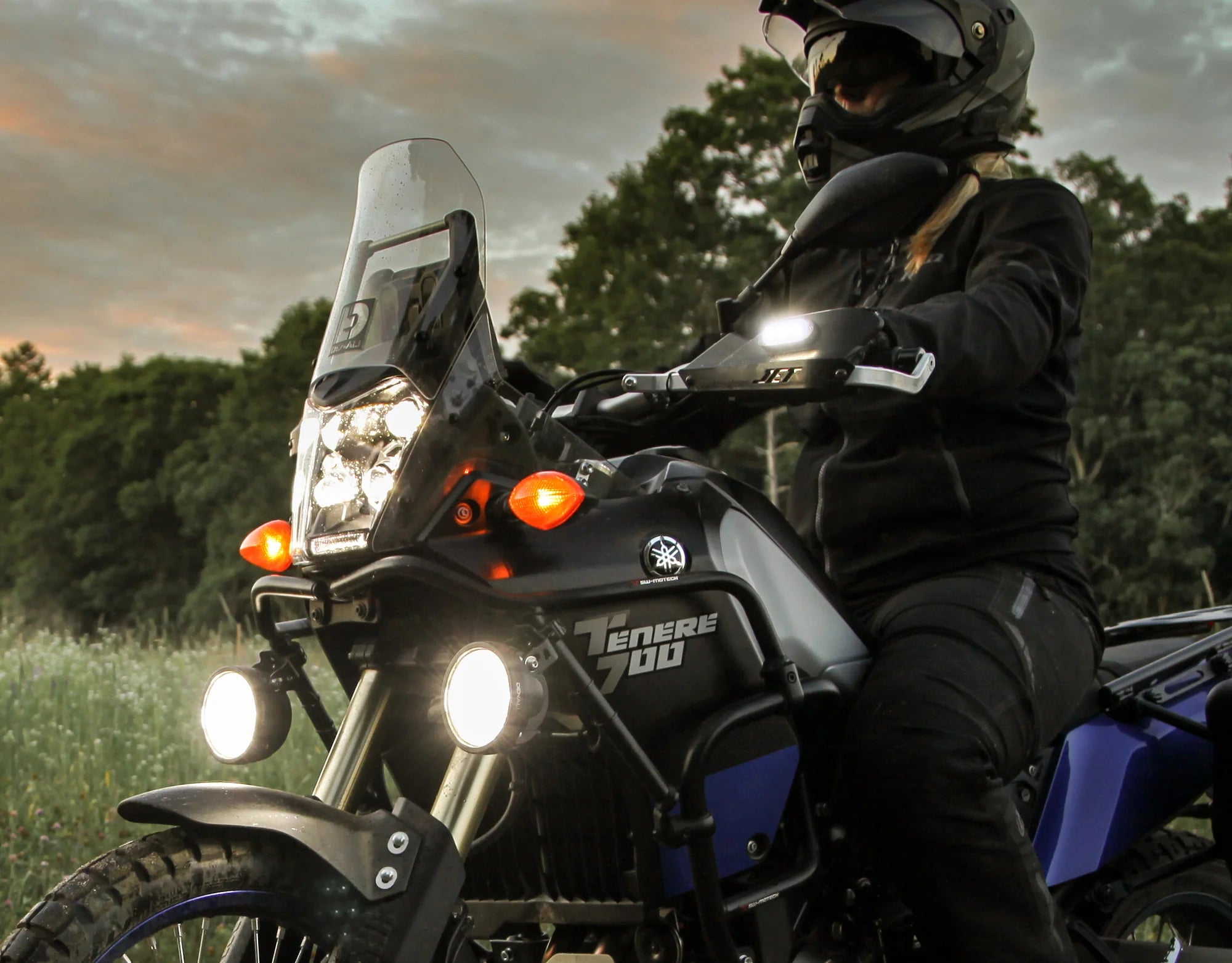 Denali T3 Modular Switchback Signal Pods - Front [DNL.T3.10200]