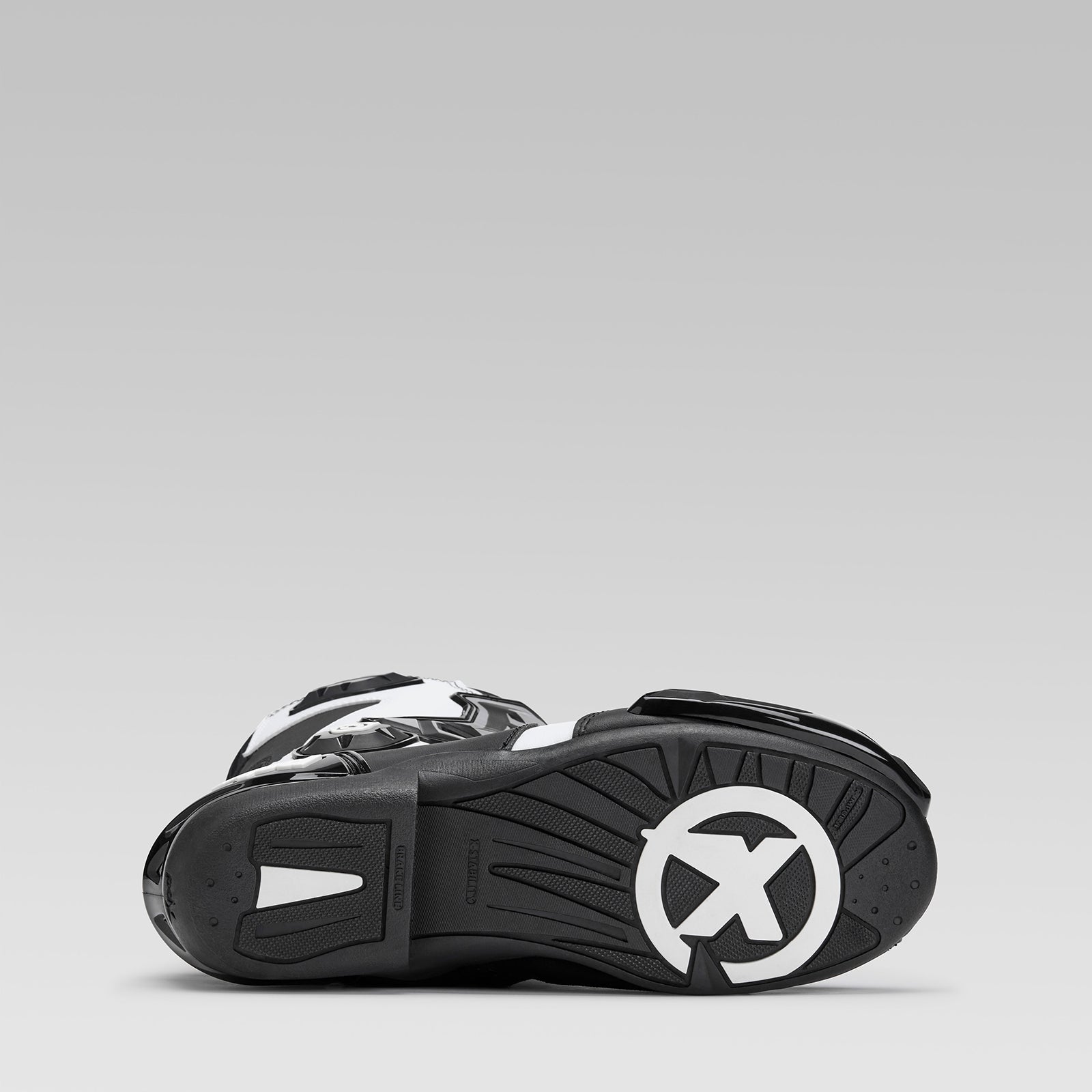 Xpd XP-Mode Black/White Boot (11)