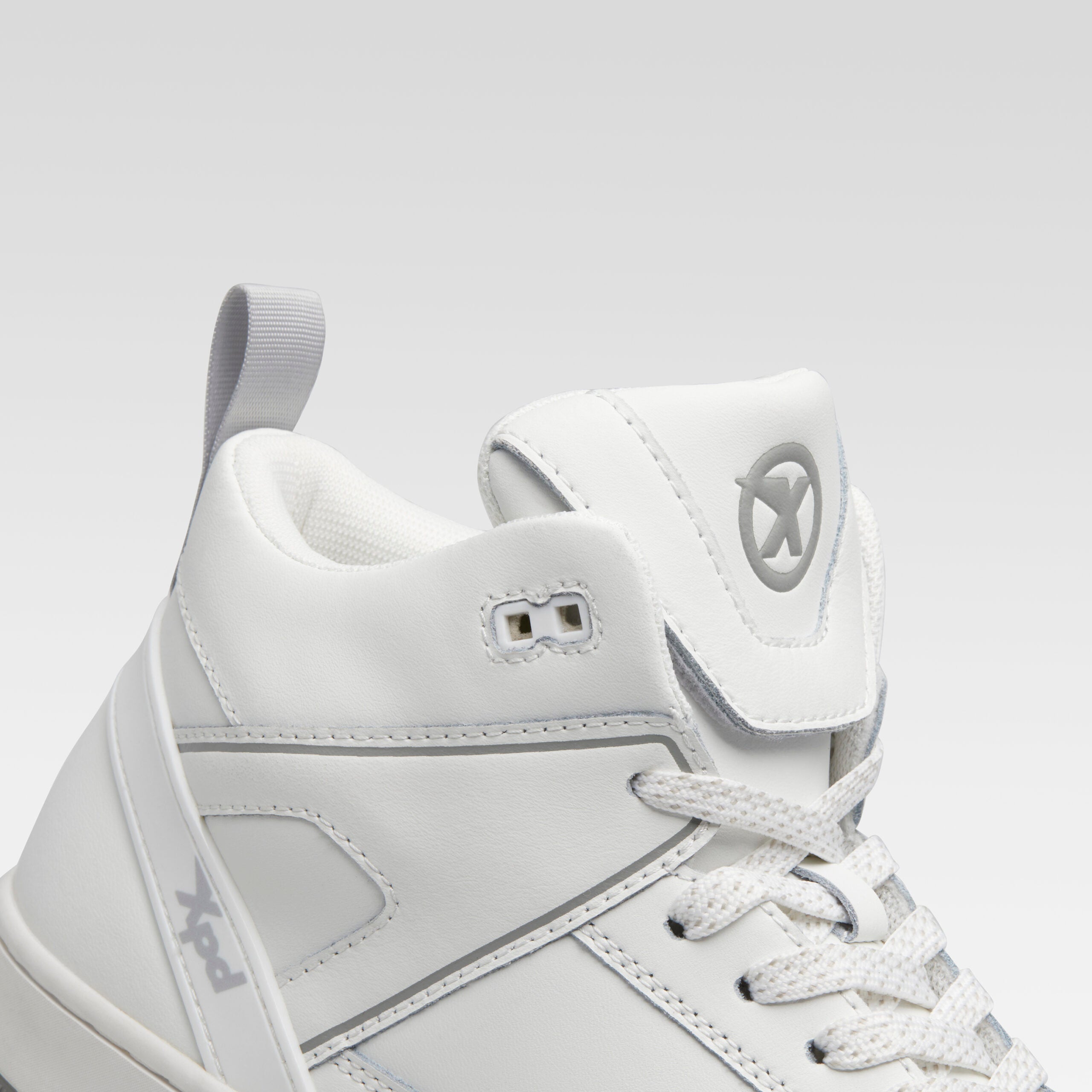 Xpd Moto 1 Leather Sneaker White (001)
