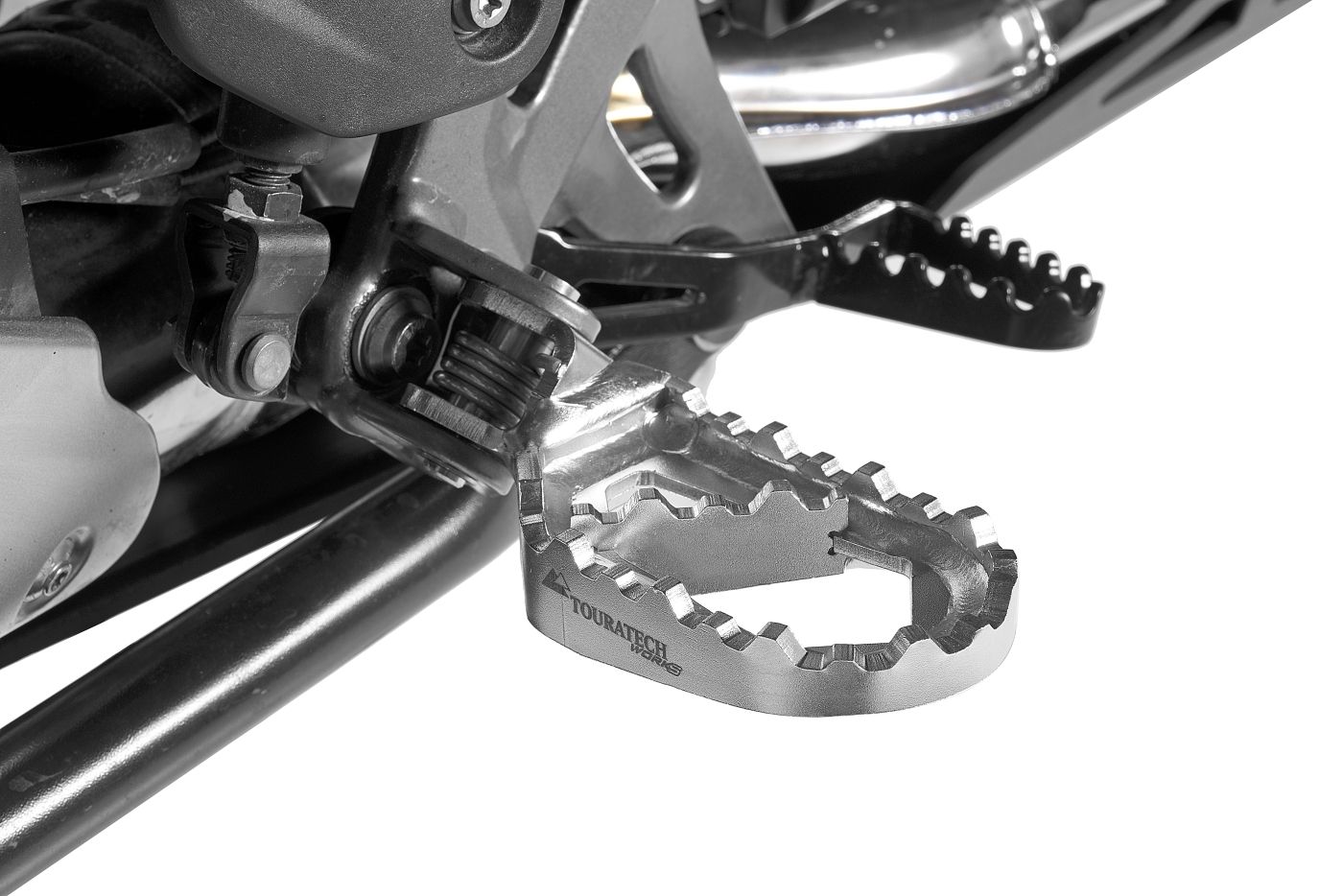 *Works* long-distance foot pegs, low for BMW R1300GS/ Adventure, R1250GS/ Adventure, R1200GS (LC)/ Adventure (LC), F900GS/ Adventure, F850GS/ Adventure, F800GS(2024-), F750GS