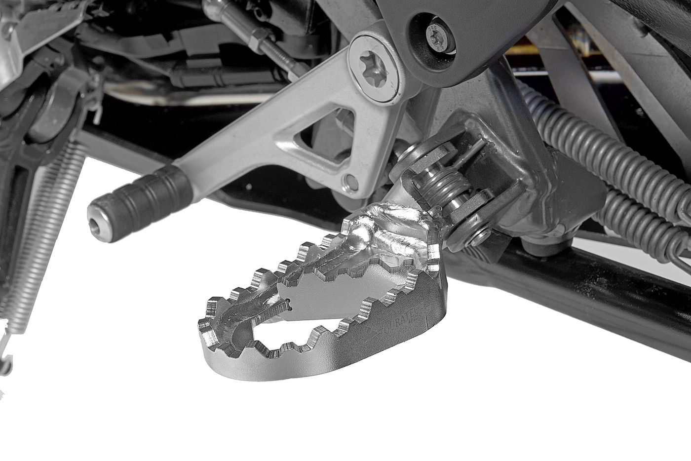 *Works* long-distance foot pegs, low for BMW R1300GS/ Adventure, R1250GS/ Adventure, R1200GS (LC)/ Adventure (LC), F900GS/ Adventure, F850GS/ Adventure, F800GS(2024-), F750GS