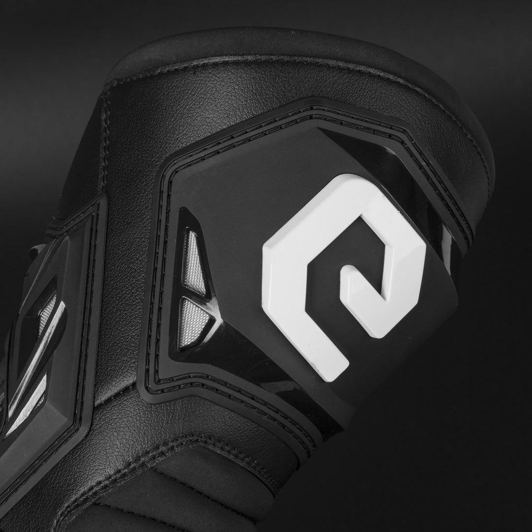 Eleveit SP01 WP Black