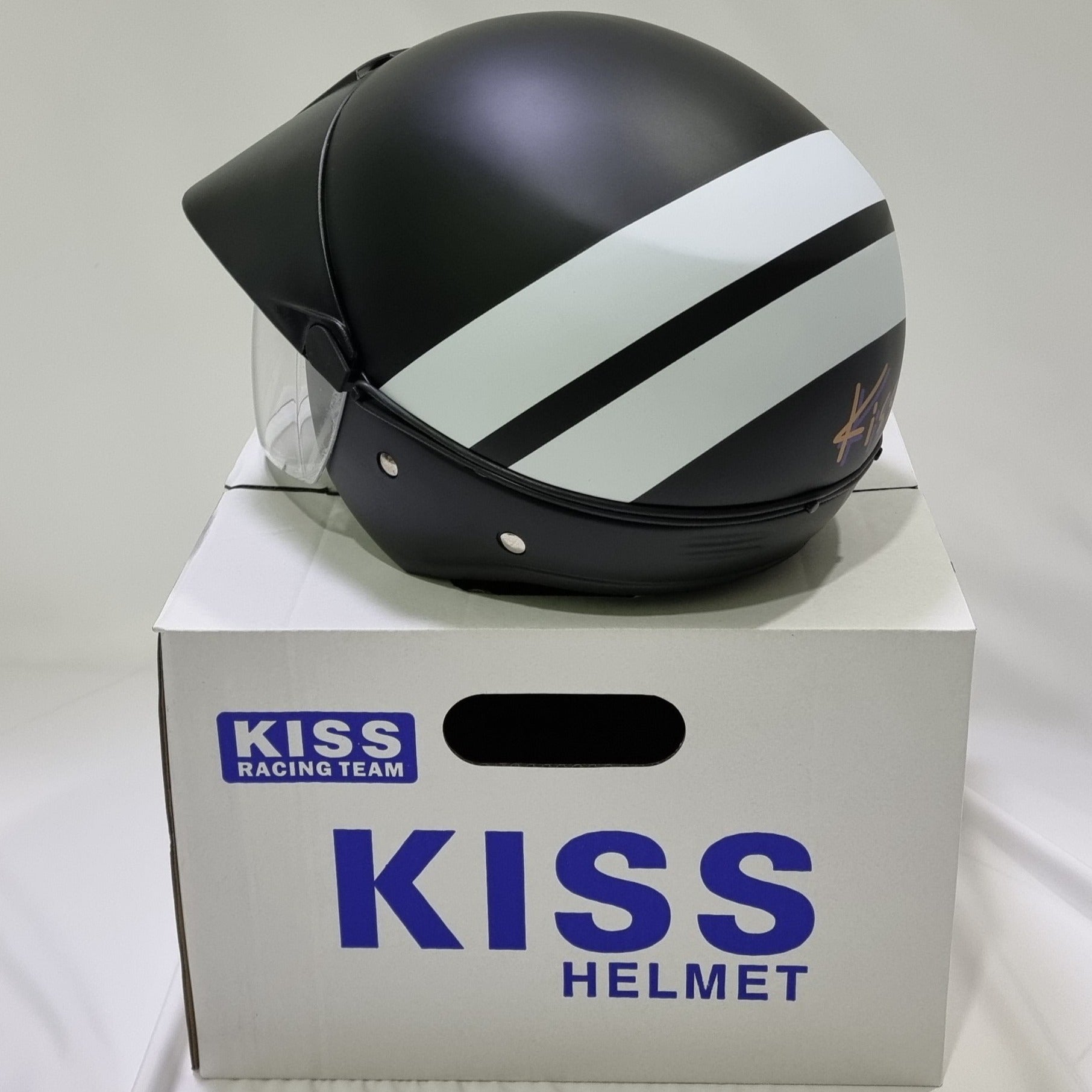 KISS #04 Matt Black/ White LIMITED EDITION Helmet – Regina Specialties