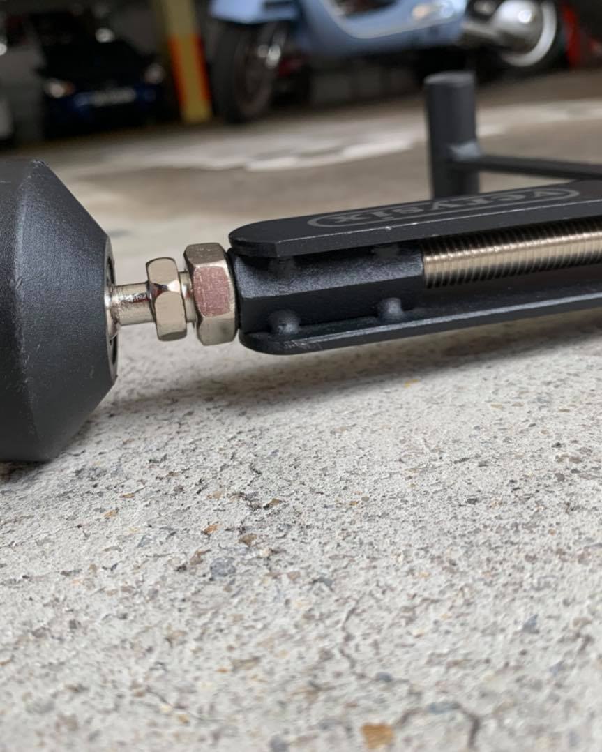 Verysix Foldable Paddock Stand
