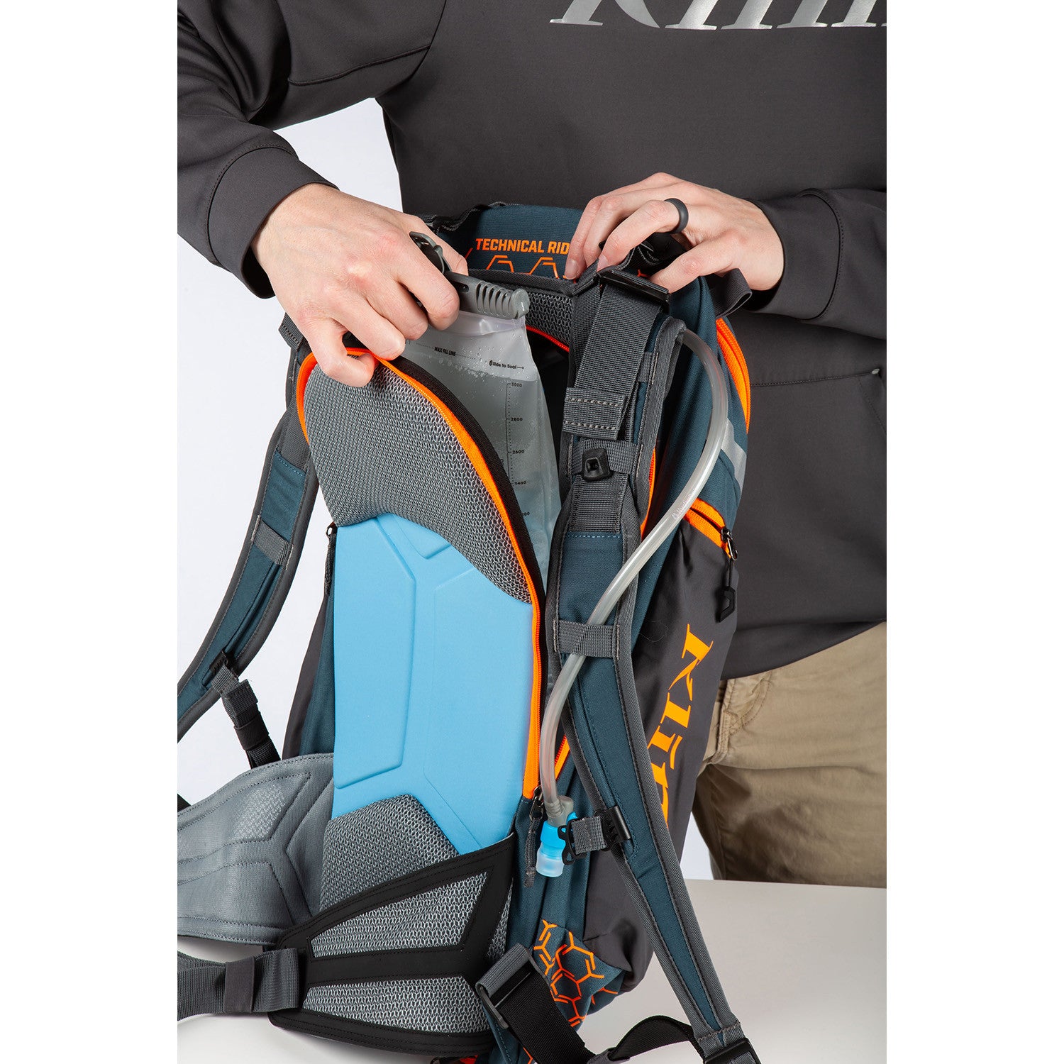 Klim Arsenal 30 Backpack Petrol - Strike Orange