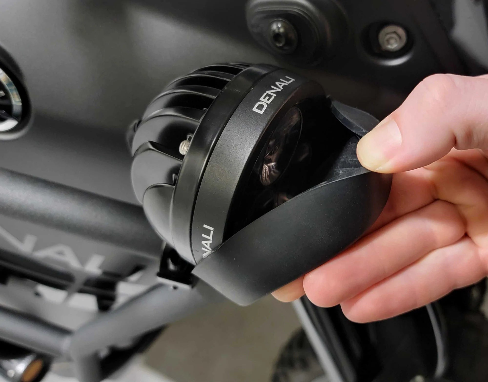 Denali Slip-On Blackout Cover Kit for D3 & DR1 LED Lights [DNL.D3.10300]