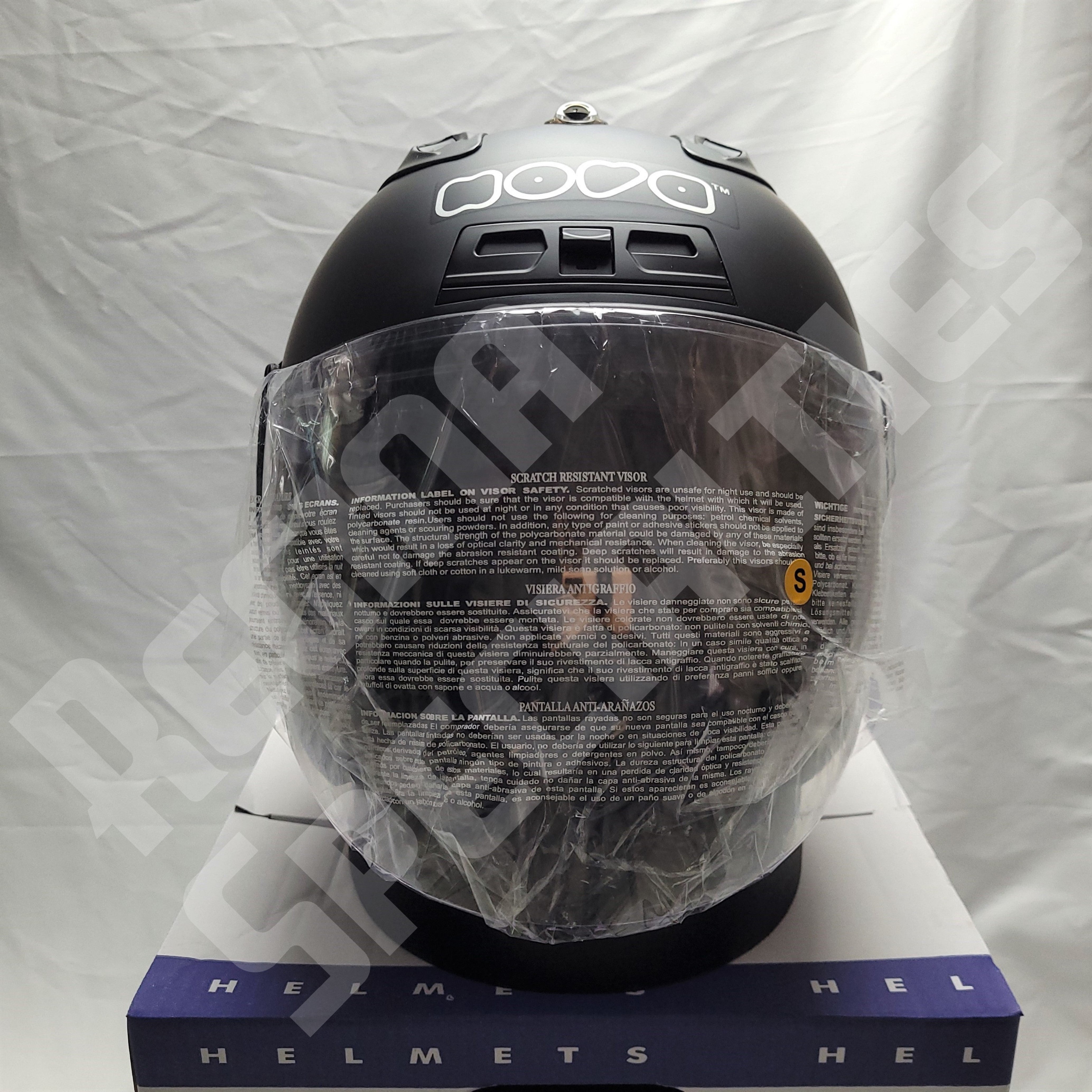 NOVA 606W Matt Black Helmet