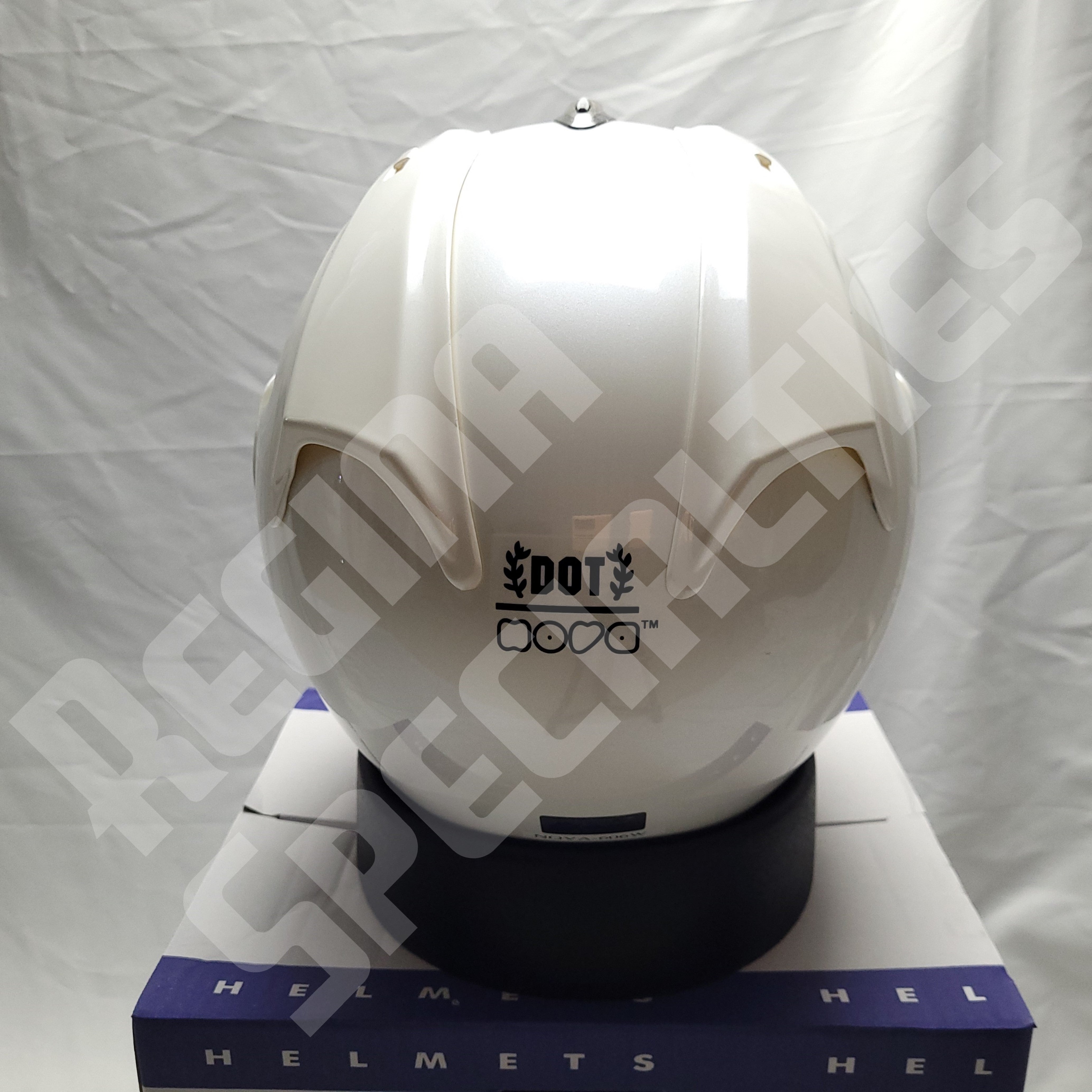 NOVA 606W Gloss Pearl White Helmet