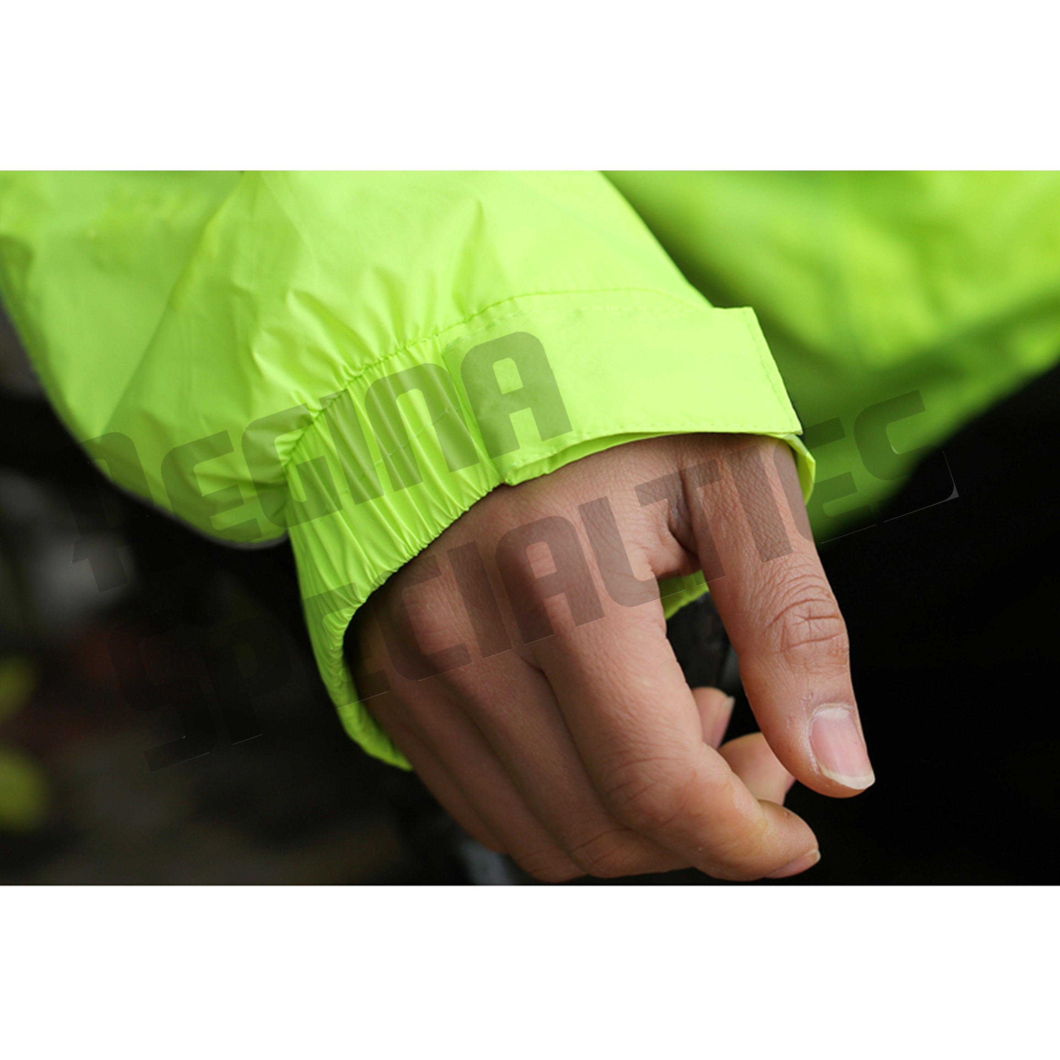 Nanshi Light Weight Raincoat (Classic)