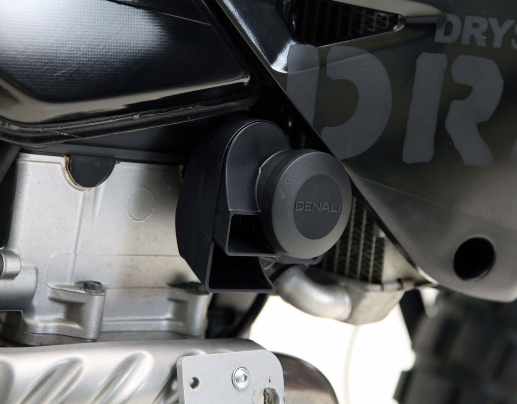 Denali SoundBomb™ Split Dual-Tone Air Horn [TT-SB.10100.B]